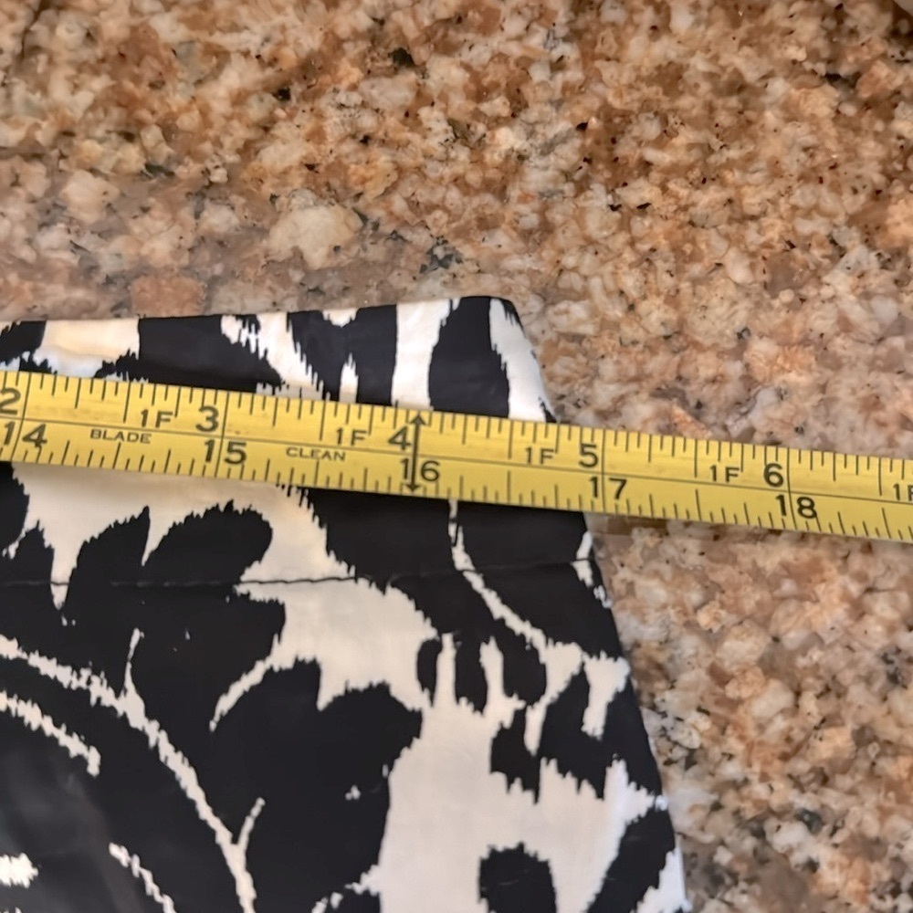 Ann Taylor Loft Elegant Black and white petite mini Skirt - Picture 5 of 11